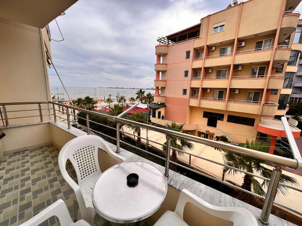 H&G Seaview Apartments Dıraç Dış mekan fotoğraf